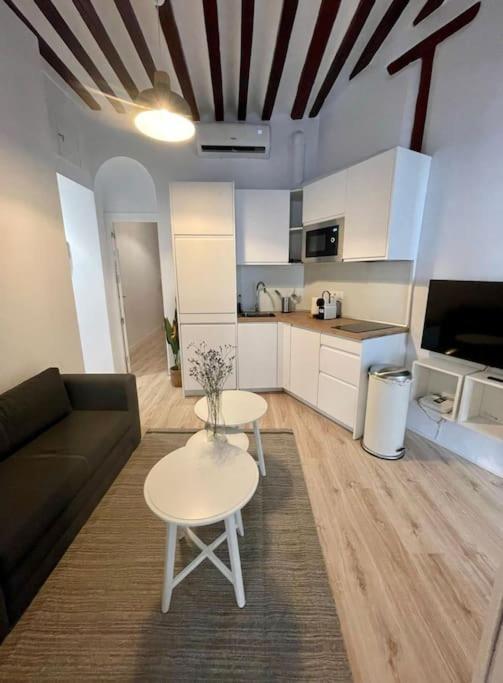 Centrico Apt 7Pax En Anton Martin/Centro De Madrid Exterior photo
